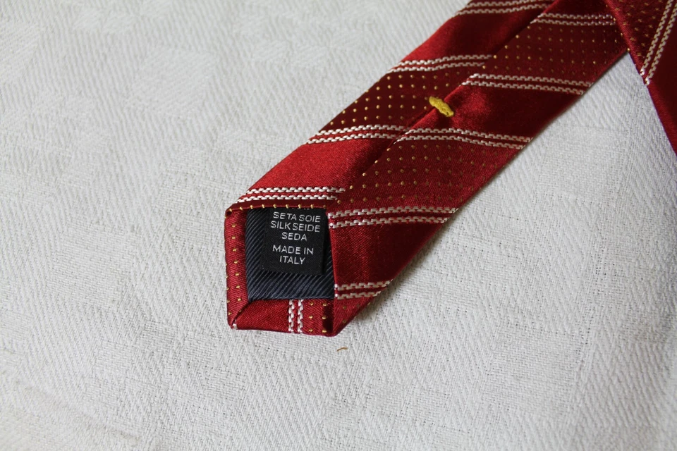 Cravatta Zegna, in seta rossa strisce blu, mai usata, - Immagine 2 di 4