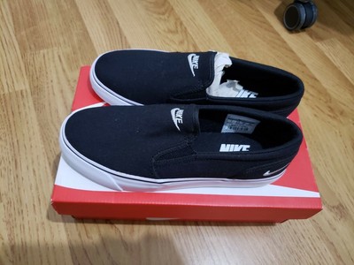 nike toki slip on womens