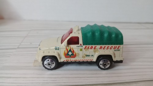2000 MATCHBOX JEEP TROOP CARRIER JEEP FIRE RESCUE - Picture 2 of 6