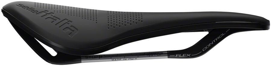 Седло Selle Italia Boost EVO Superflow - Черные хромированные рейки шириной 145 мм 14790₽