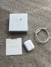Apple AirPods with Charging Case Bluetooth 2nd Generation Mic White MV7N2ZM/A