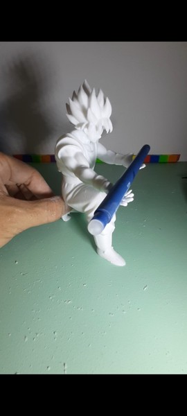 Figura Goku Super Saiyan Impresa en 3D – Nueva – Con Primer Listo para Pintar