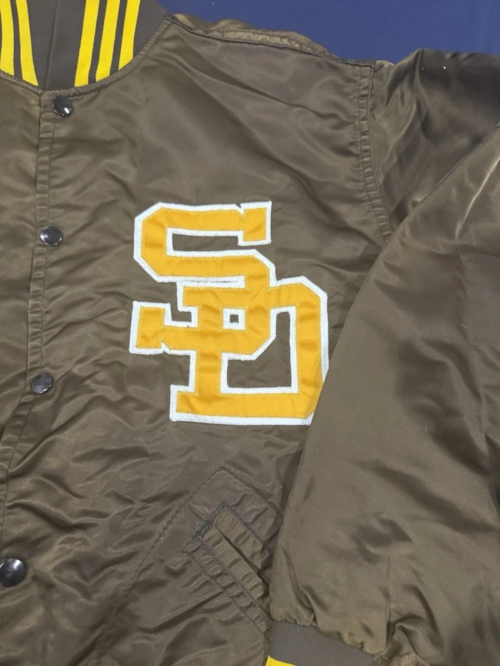 VINTAGE RARE San Diego Padres 70’s Wilson Satin Bomber Jacket 2XL 48 EXLT COND! - Image 2 of 4