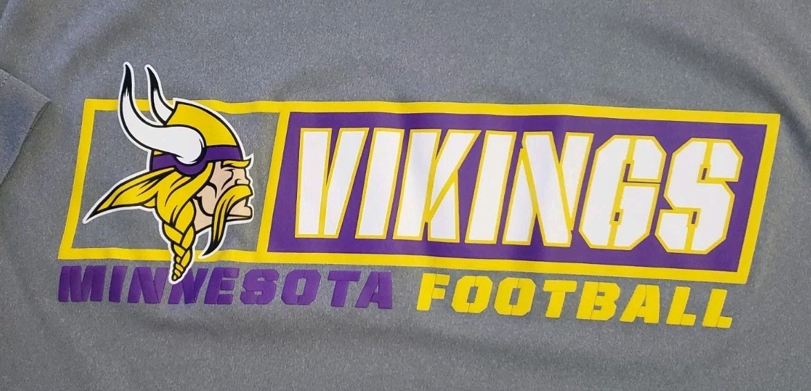 Minnesota Vikings Shirt with Logo. Mens Medium. view 4