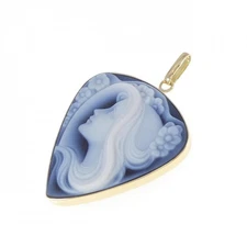 Authentic K18YG Agete Cameo Pendant  #230-000-024-1228