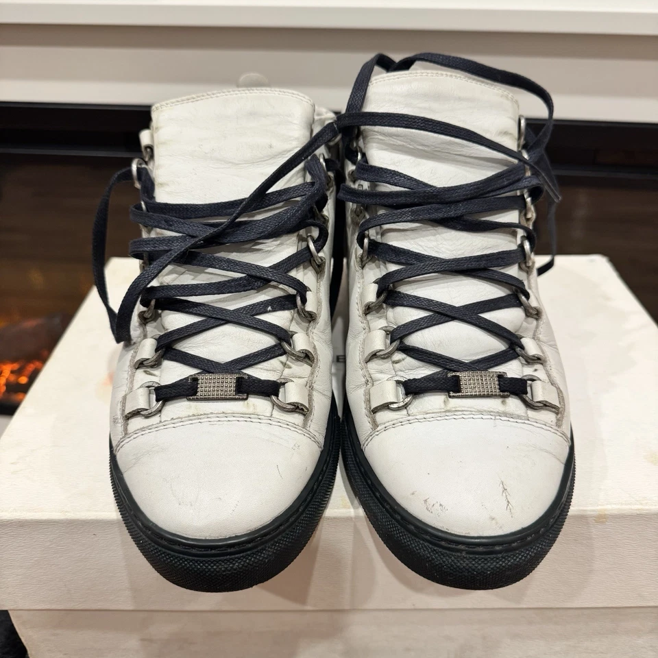 Balenciaga Arena Alto Blanco Gris 341760 UE Talla 40 EE. UU. 12 Cuero Auténtico Usado Foto 3 de 4