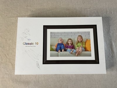 Dragon Touch Classic Digital Picture Frame 10  Wi-Fi, Brown - New Openbox