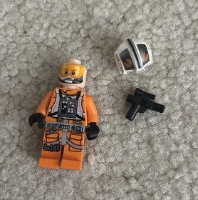 Lego STAR WARS Minifigure Rebel Pilot X-wing (Theron Nett) 75032 w/Blaster!