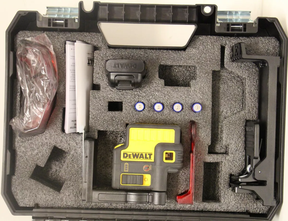 Dewalt 5 sale spot laser level