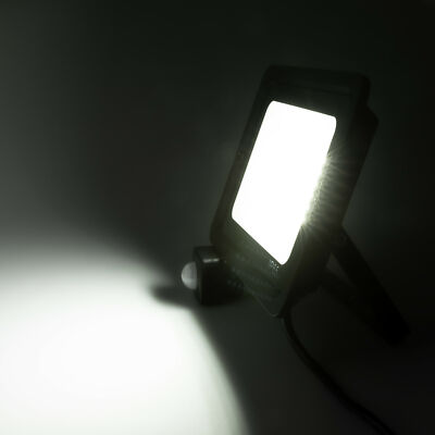 LED Fluter 30W-100W mit Bewegungsmelder Strahler Outdoor Gartenlampe Lampe IP65