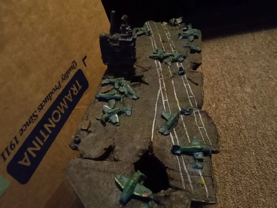 XL Acuario Hundido Portaaviones Buque de Guerra Ornamento Naufragio (RECOGIDA LOCAL) Foto 3 de 3