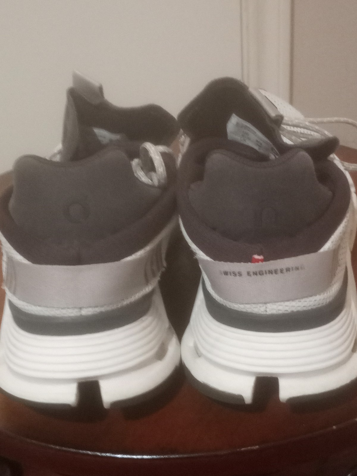 On Cloud Cloudnova Running Grey Athletic Running … - image 9