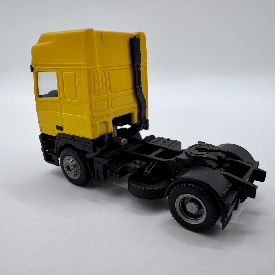 DAF 95 XF 4x2 Truck Tractor Yellow | Herpa 1:87 (H0) | Original Box - Image 3 of 4