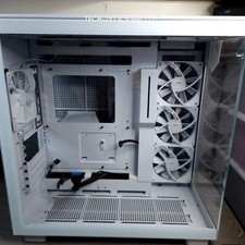 NZXT H9 Flow Dual-Chamber ATX Mid-Tower PC Gaming Case White CM-H91FW-01