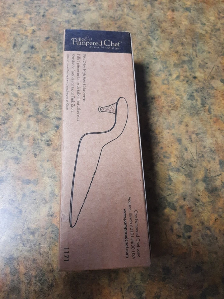 Pampered Chef High Heel Cake Server Pink New - Image 2 of 4