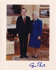George H.W. Bush-Signed Vintage Photograph