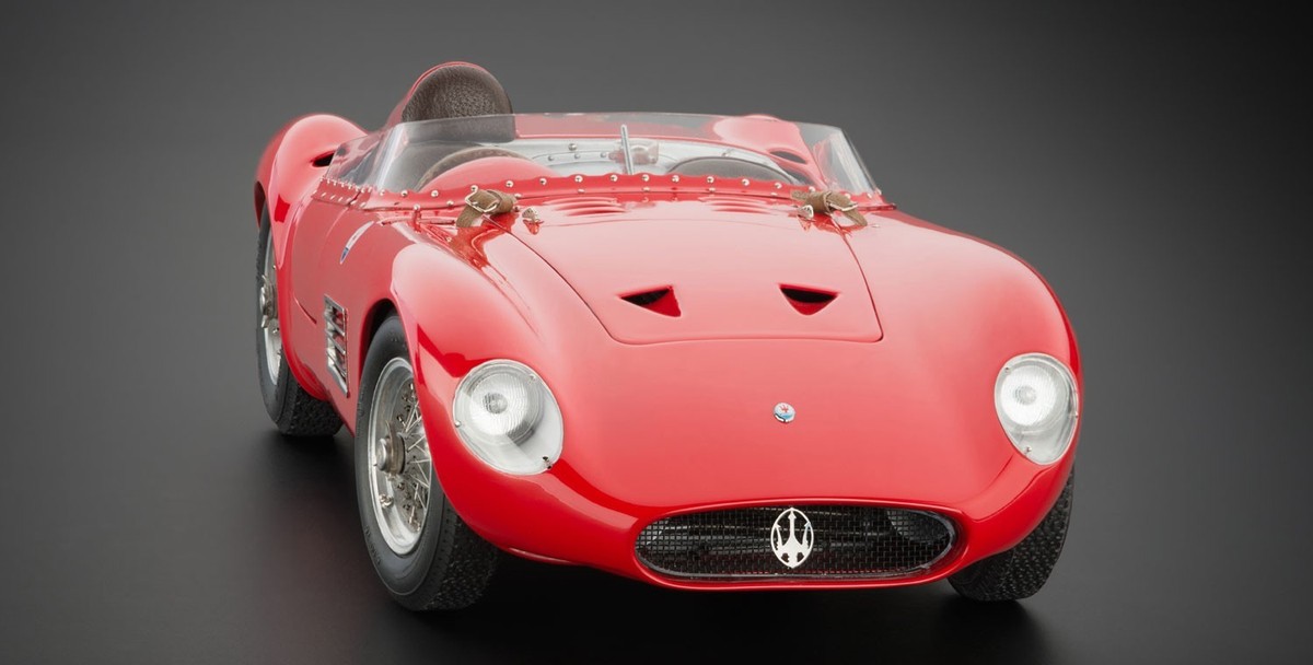 1/18 CMC 1956 Maserati 300S Street Rennsportwagen Red M-105