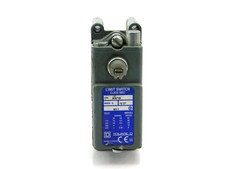 Square D Limit Switch Class 9007 Type AW16 Series D
