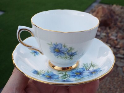 希少アメリカンビンテージテーブルクロス　1950年代 青、花柄、クローバー Amazon.co.jp: 昭和レトロ 花柄 テーブルクロス 青 31 フラワー