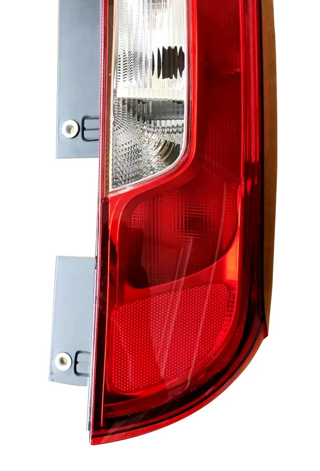 Par de luces traseras laterales izquierda+derecha para 2010 a 2024 RAM Promaster City Foto 4 de 4