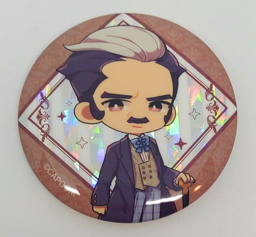 The Great Ace Attorney Yujin Mikotoba Holographic Pin Badge Capcom Cafe 2025 - 第 1/3 張圖片