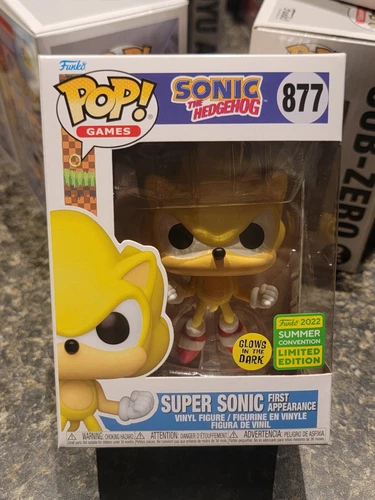 Funko Pop! Super Sonic First Appearance 877 GITD 2022 SDCC SUMMER CONVENTION