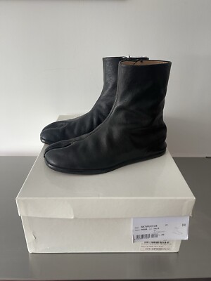 Maison Margiela Black Tabi Ankle Flat Boots - Size 39 | eBay