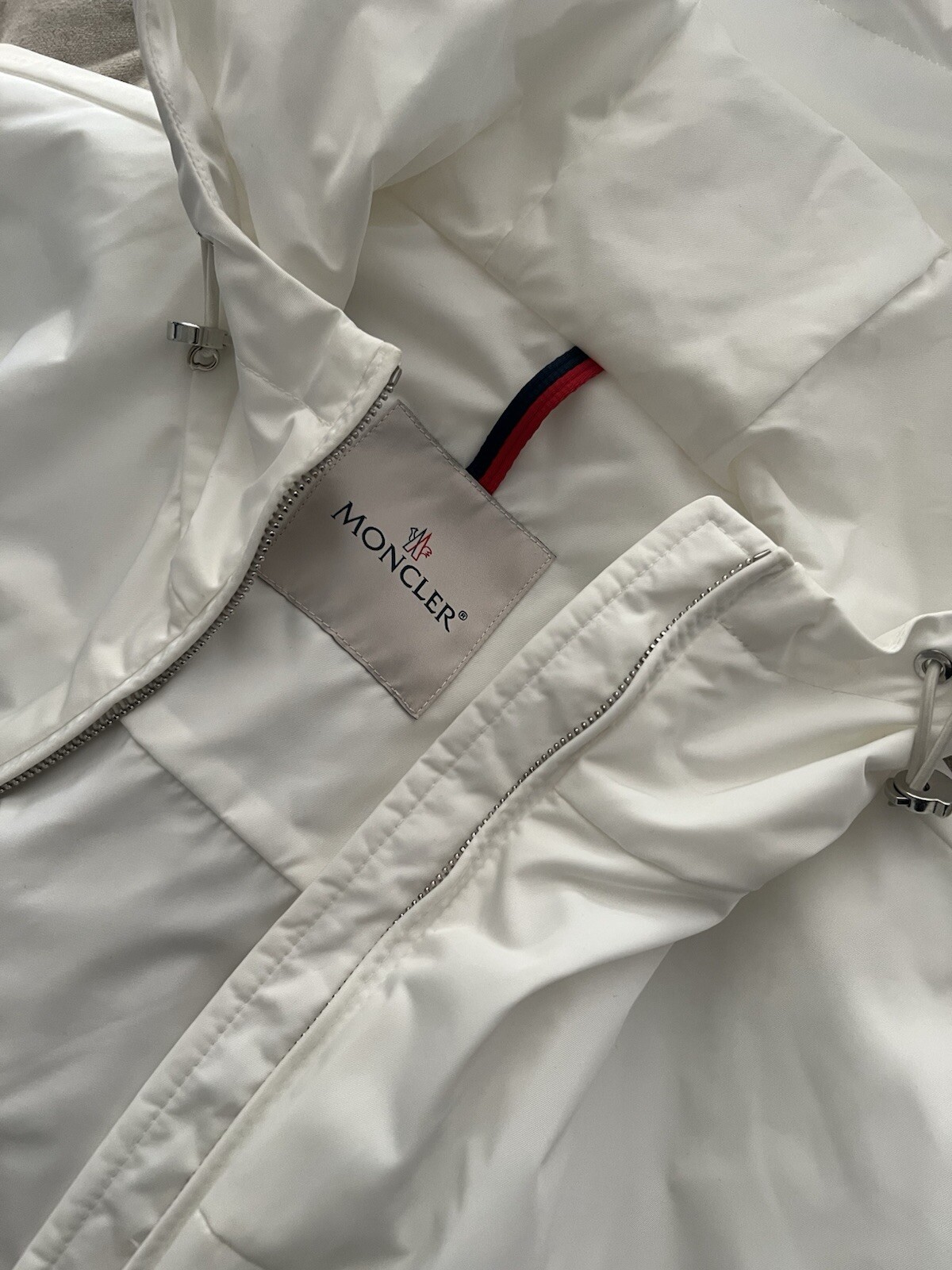 Moncler Milliau Giubbotto Coat  / Jacket  White  size 0 , Receipt,  RRP £785 image 9