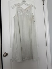 VTG Lorraine Womens Nightgown Med Ivory Sleeveless Lingerie