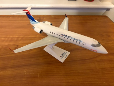 #ad 1:200 Model Airplane CRJ 200 Delta 10 inches long $33.00