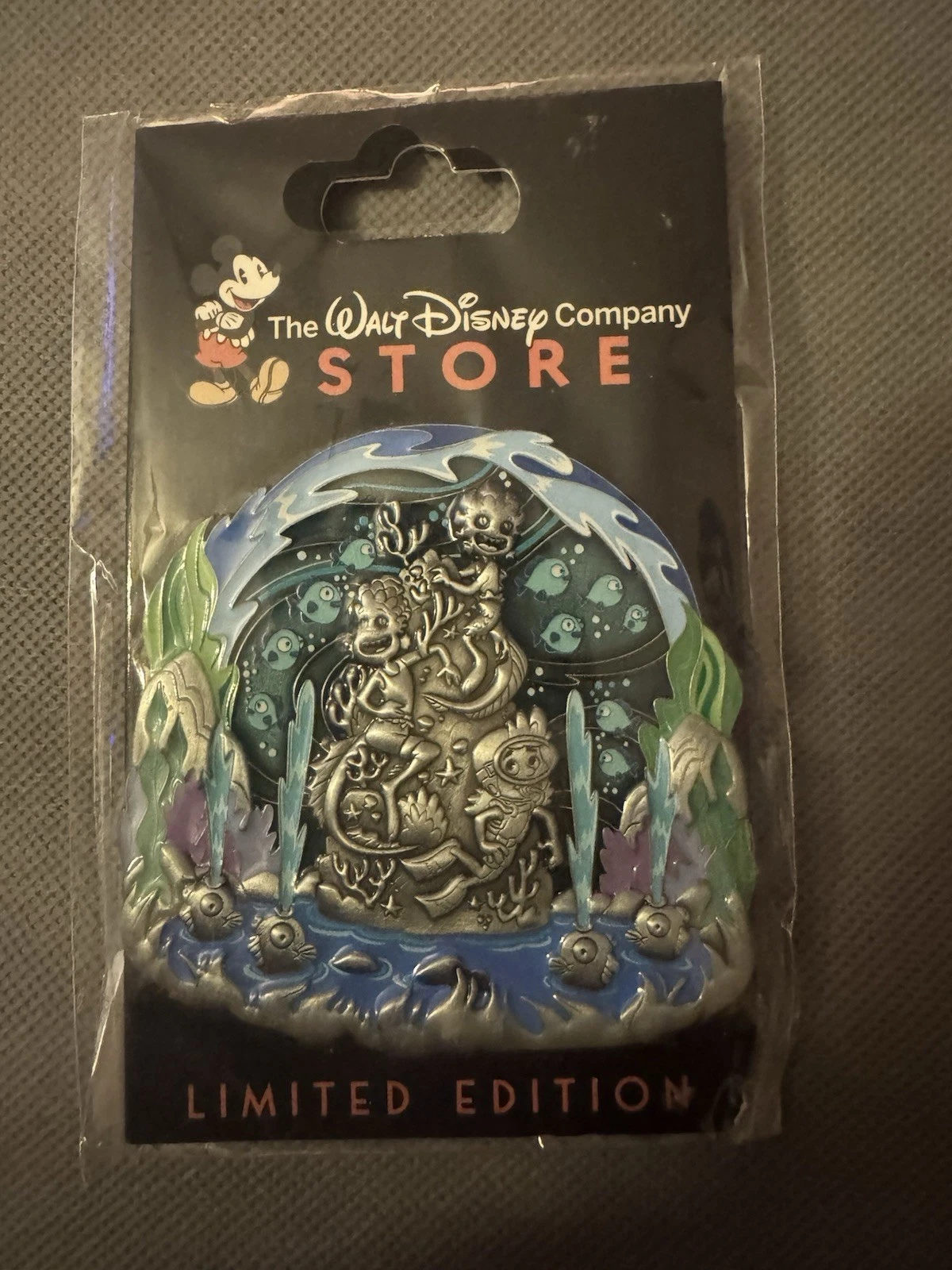 Disney DEC TWDC Water Fountain Series Pin LE 300 - Luca