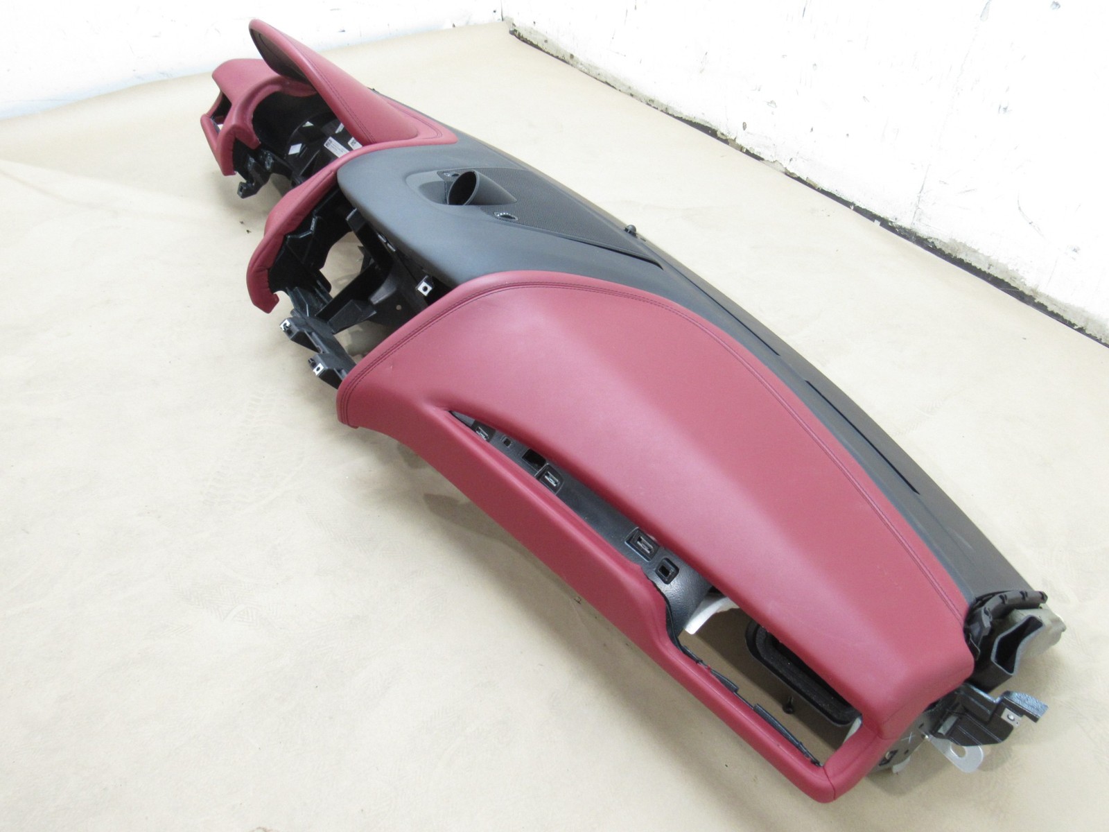 Maserati Levante 2017 Dashboard Dash Instrument Panel Cover Trim 16-24 *:Y