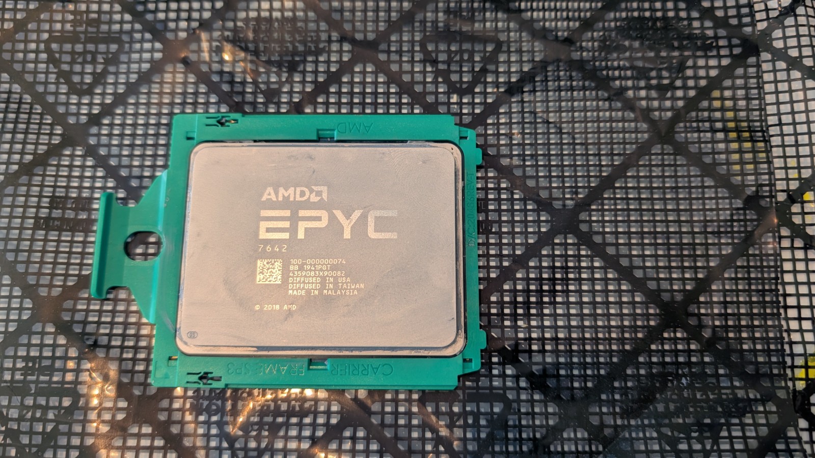 AMD EPYC 7642 – 48-Core / 96-Thread Server CPU – SP3 - UNLOCKED