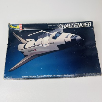 Vintage Revell Space Shuttle Challenger 1/144 Scale Plastic Model Kit #4526
