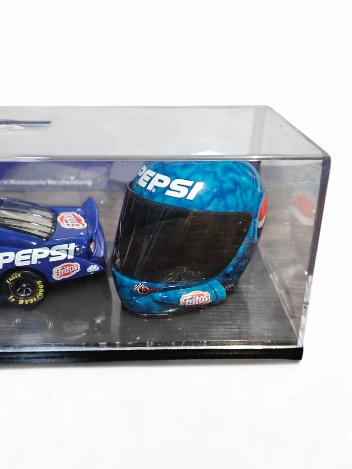 Jeff Gordon #24 Pepsi 1:32 carro de ação conjunto de capacete 1:4 1999 edição limitada RARO - Imagem 3 de 4