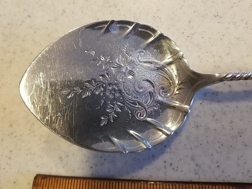 Antique Whiting Sterling Silver Twist Handle Berry Spoon Embossed 8.3/8" - Picture 4 of 7
