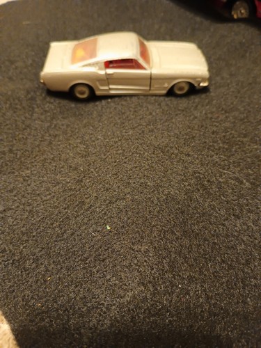 DINKY TOYS FORD MUSTANG FASTBACK 2+2-N 161 En Boîte D'origine