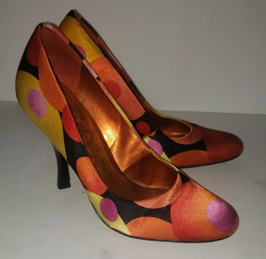 Carlos santana hotsell pumps