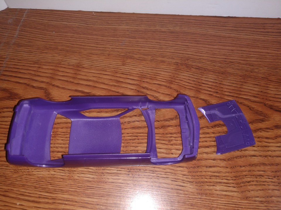 AMT Revell monogram 1/24 1/25 Challenger Junkyard plastic model Car