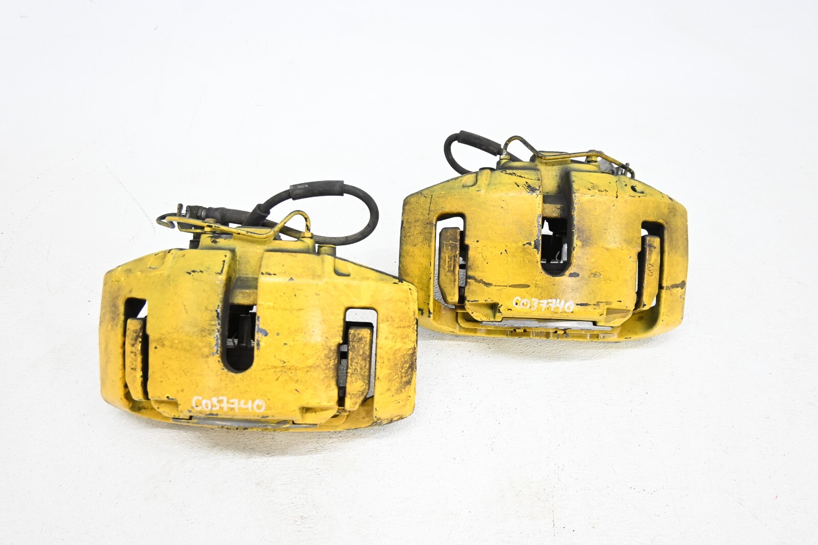⭐ 03-12 Bentley Continental Front Brake Caliper Carrier Shoe Set Pair Oem