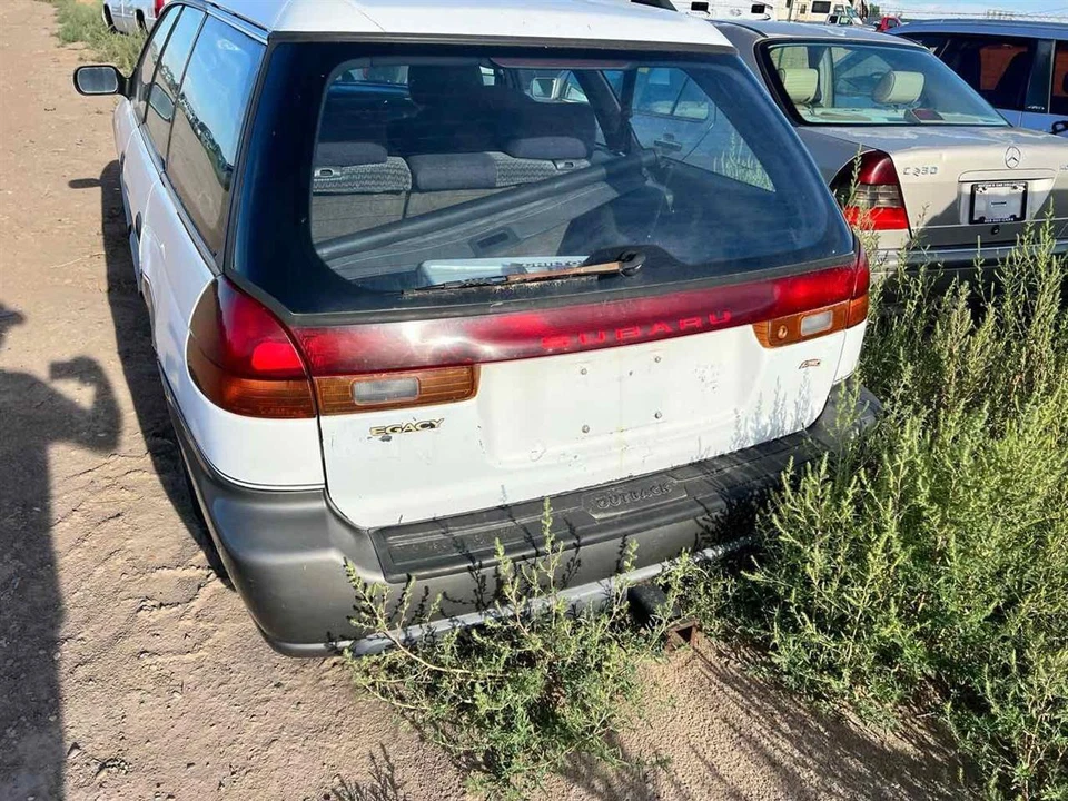 Used Rack and Pinion Assembly fits: 1998 Subaru Legacy Power Rack and Pinion LHD Foto 2 de 4