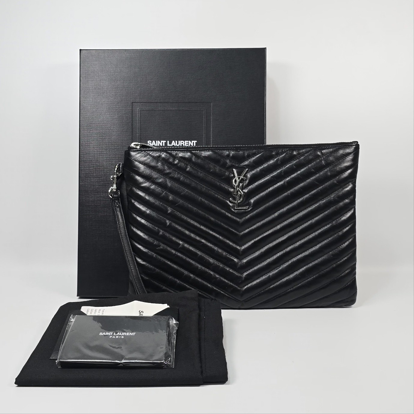 Saint Laurent nuova pochette media 29x21 135473572