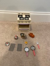 Vtg 1996 Tyco Kitchen Littles Deluxe Stove Oven with Accessories Barbie Sized