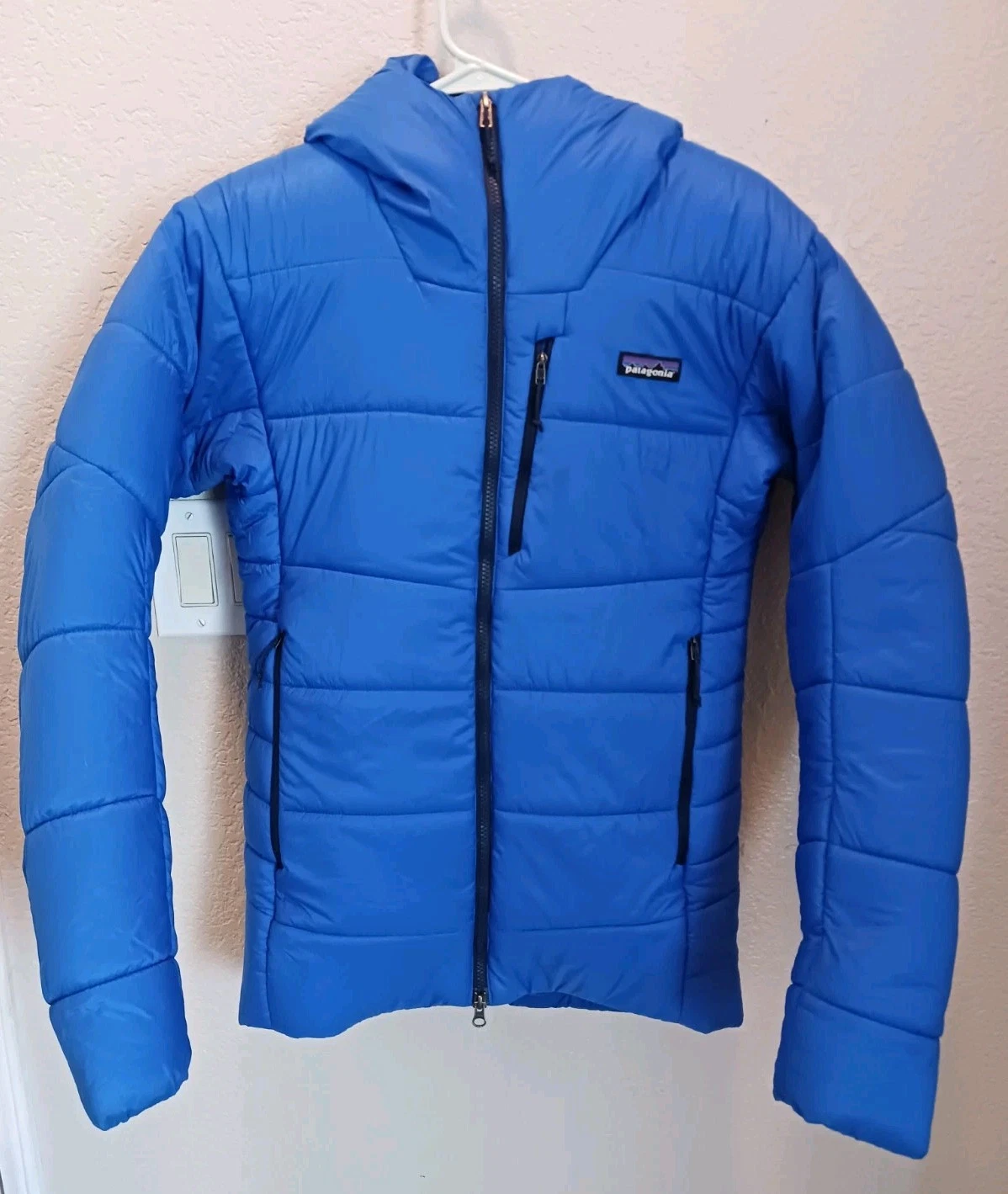 patagonia hyper puff hooded parka worn wear with bag jacket