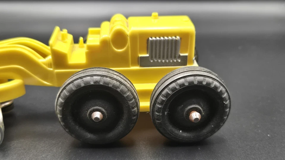 Vintage Hubley Kiddie Toy Road Grader USA Plastic Yellow - Image 4 of 4