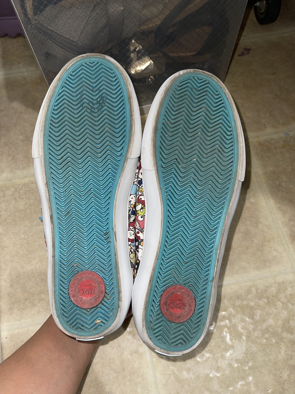 LAKAI HELLO KITTY SANRIO SNEAKERS - image 3