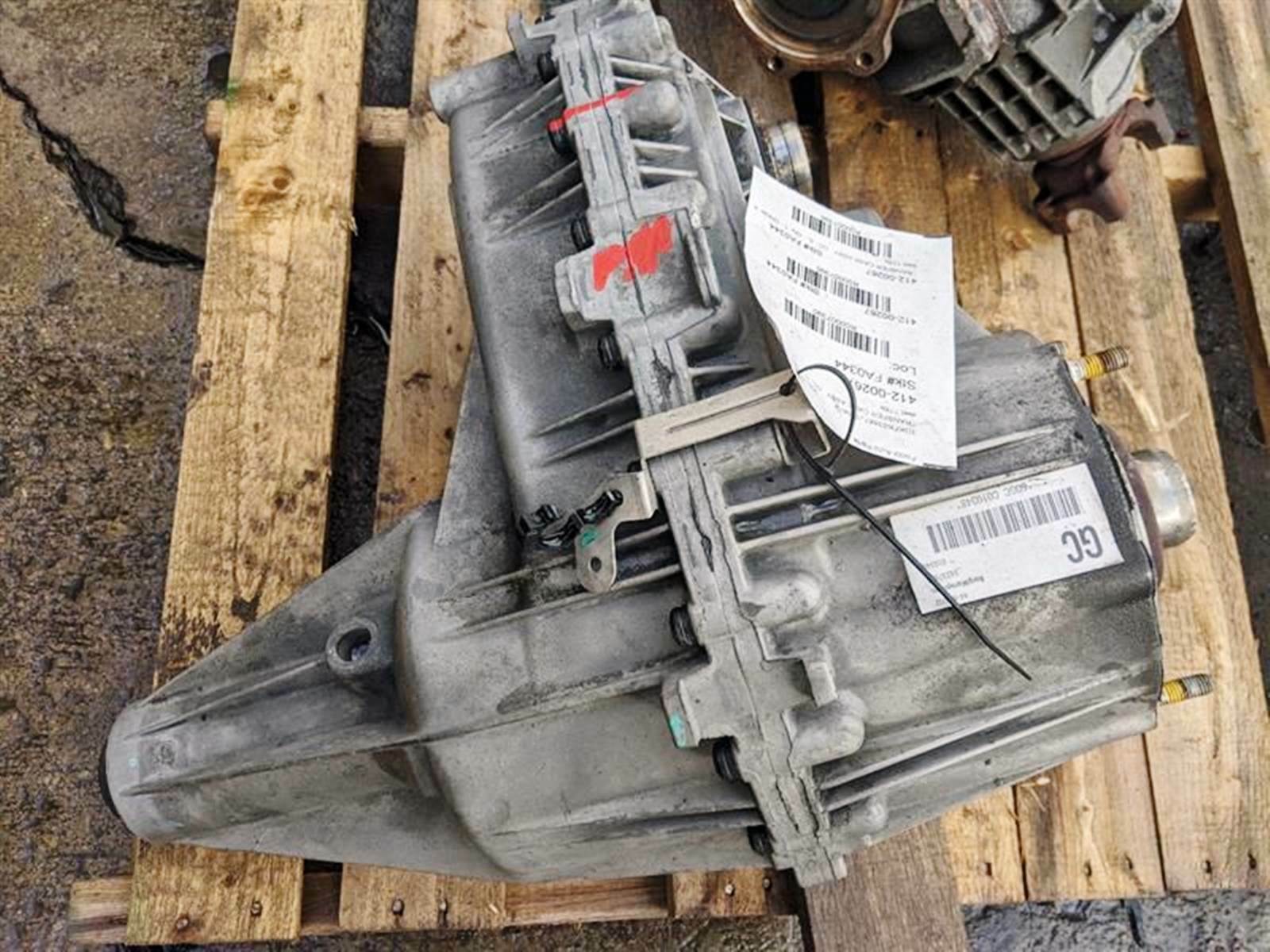 20072014 Cadillac Escalade Transfer Case Assembly AWD eBay