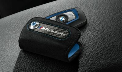 NEU BMW M PERFORMANCE LOGO ALCANTARA SCHLÜSSELANHÄNGER HALTER ETUI 82292355518