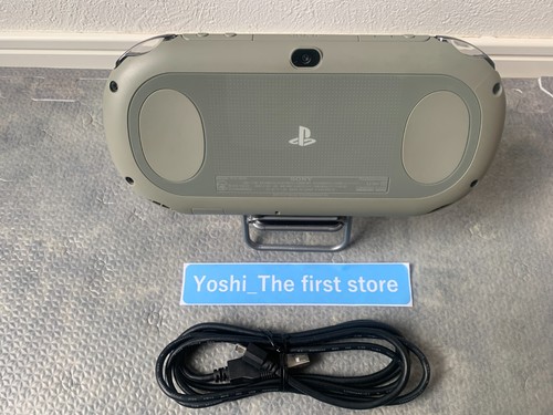 Sony PlayStation PS Vita PCH-2000ZA16 Khaki Schwarz WLAN Modell Exc - Bild 1 von 9