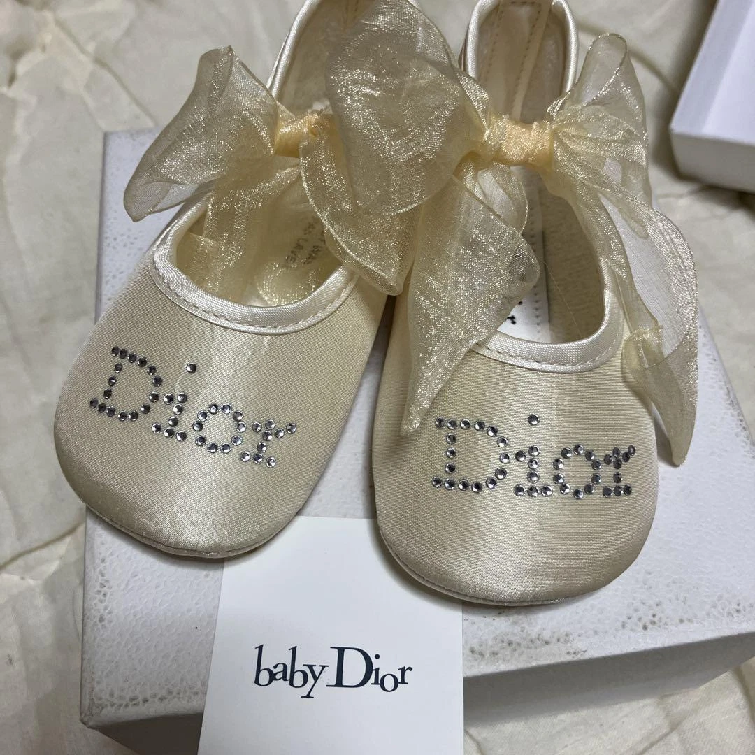 Chaussures bébé Dior premières chaussures couleur crème